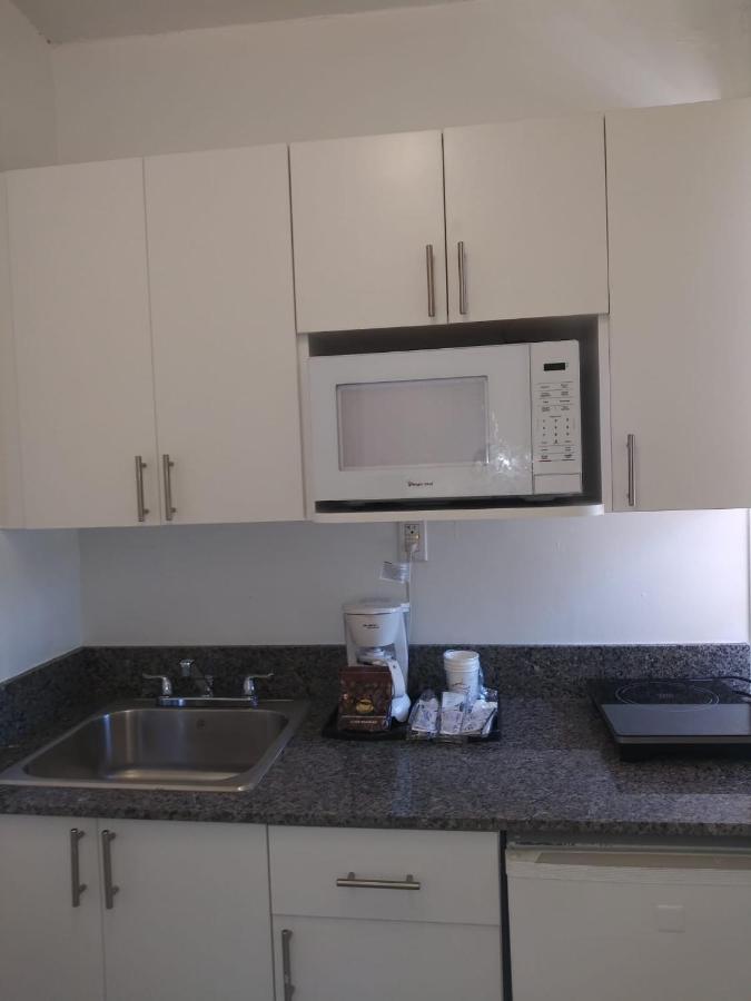 Studio One Bed - Free Parking at Beach Place Hotel