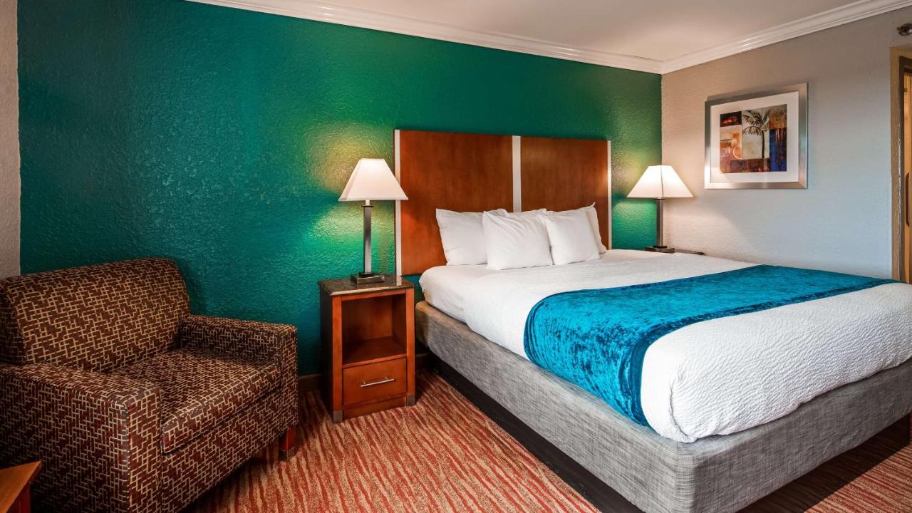 King Room - Non-Smoking at Best Western Ft. Lauderdale I-95 Inn
