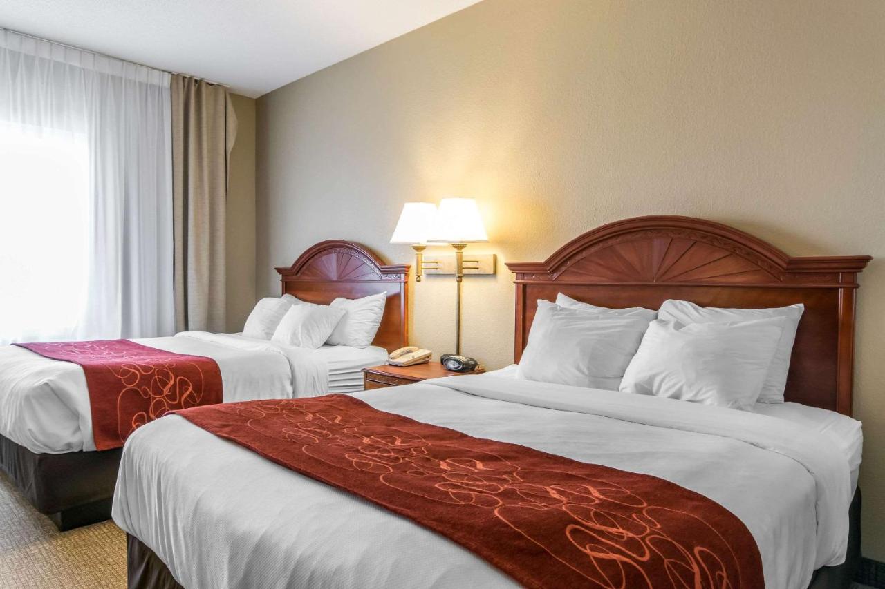 2 Queen Bed Suite with Sofa Bed-Non Smoking at Comfort Suites Owensboro South