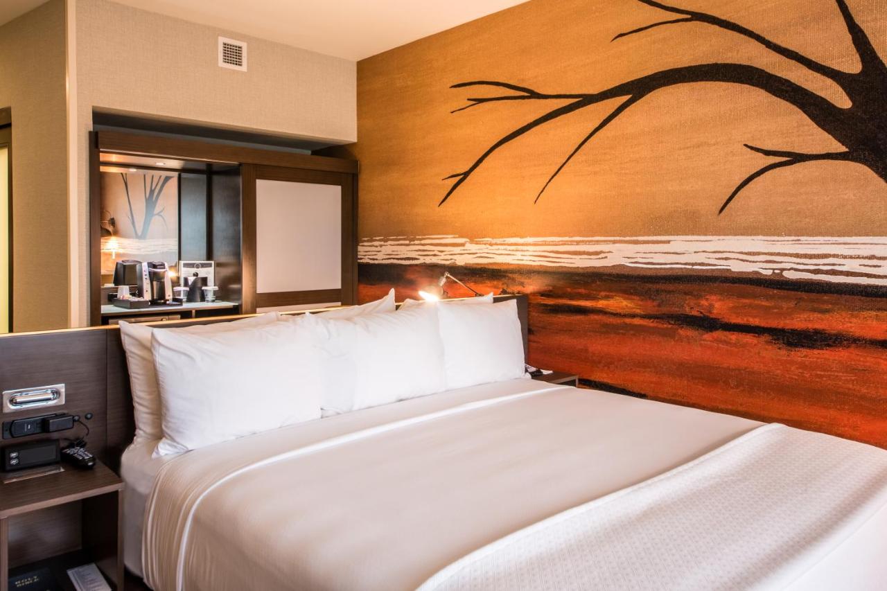 King Suite - Hearing Accessible/Non-Smoking at Cambria Hotel McAllen Convention Center
