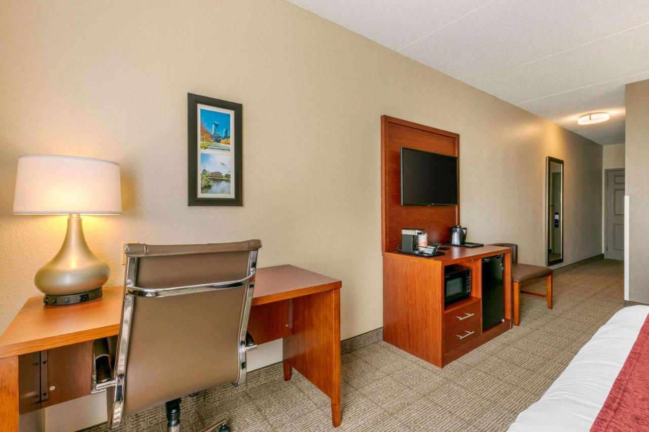 Queen Room with Two Queen Beds - Non-Smoking at Comfort Inn & Suites Nashville Franklin Cool Springs
