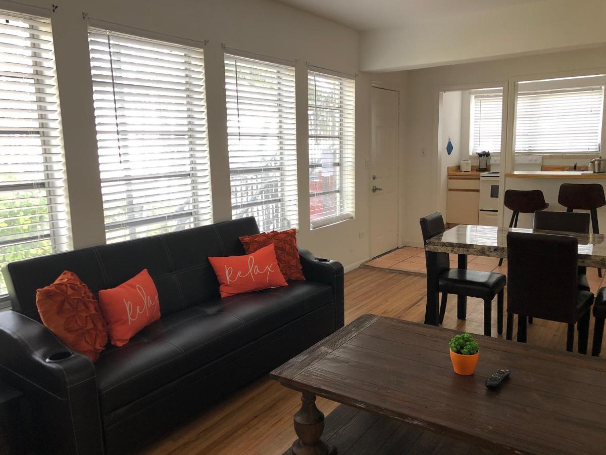 Two Bedrooms Family Suite with Kitchenette - Free Parking at Beach Place Hotel