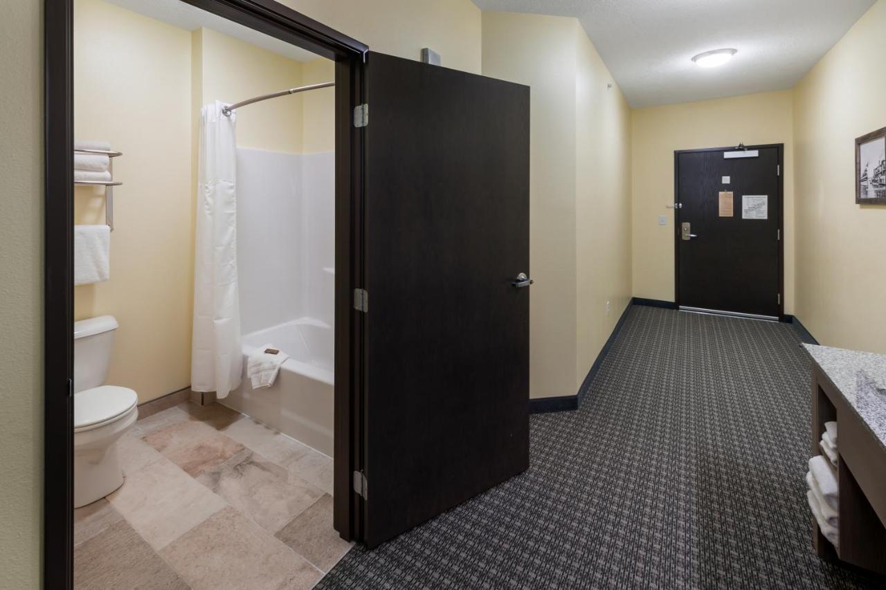 Double Room at Bridges Bay Resort
