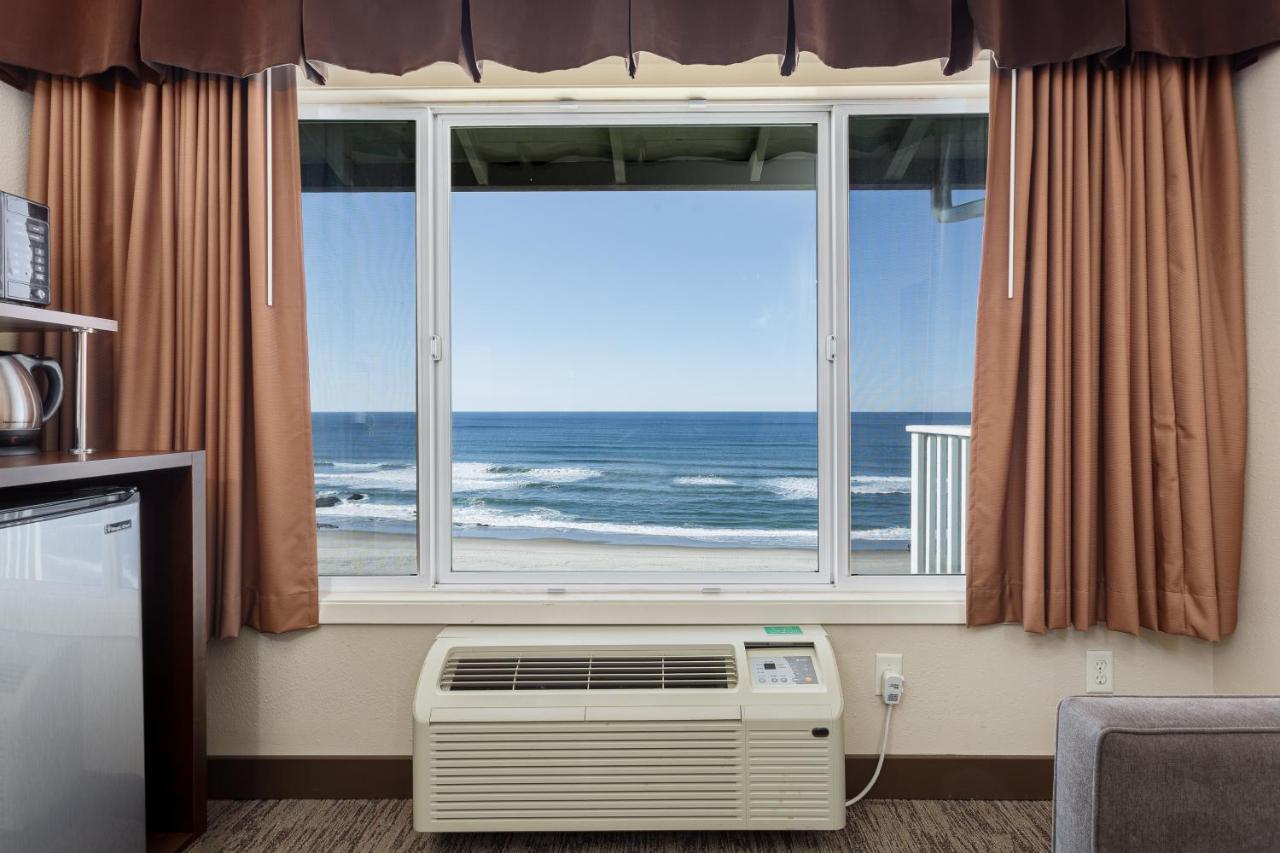 Deluxe King Studio with Ocean Front View at The Coho Oceanfront Lodge