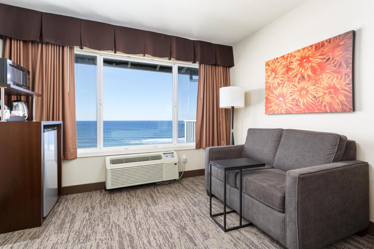 The Coho Oceanfront Lodge