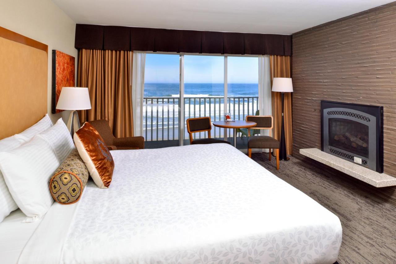 One-Bedroom Suite with Ocean View at The Coho Oceanfront Lodge