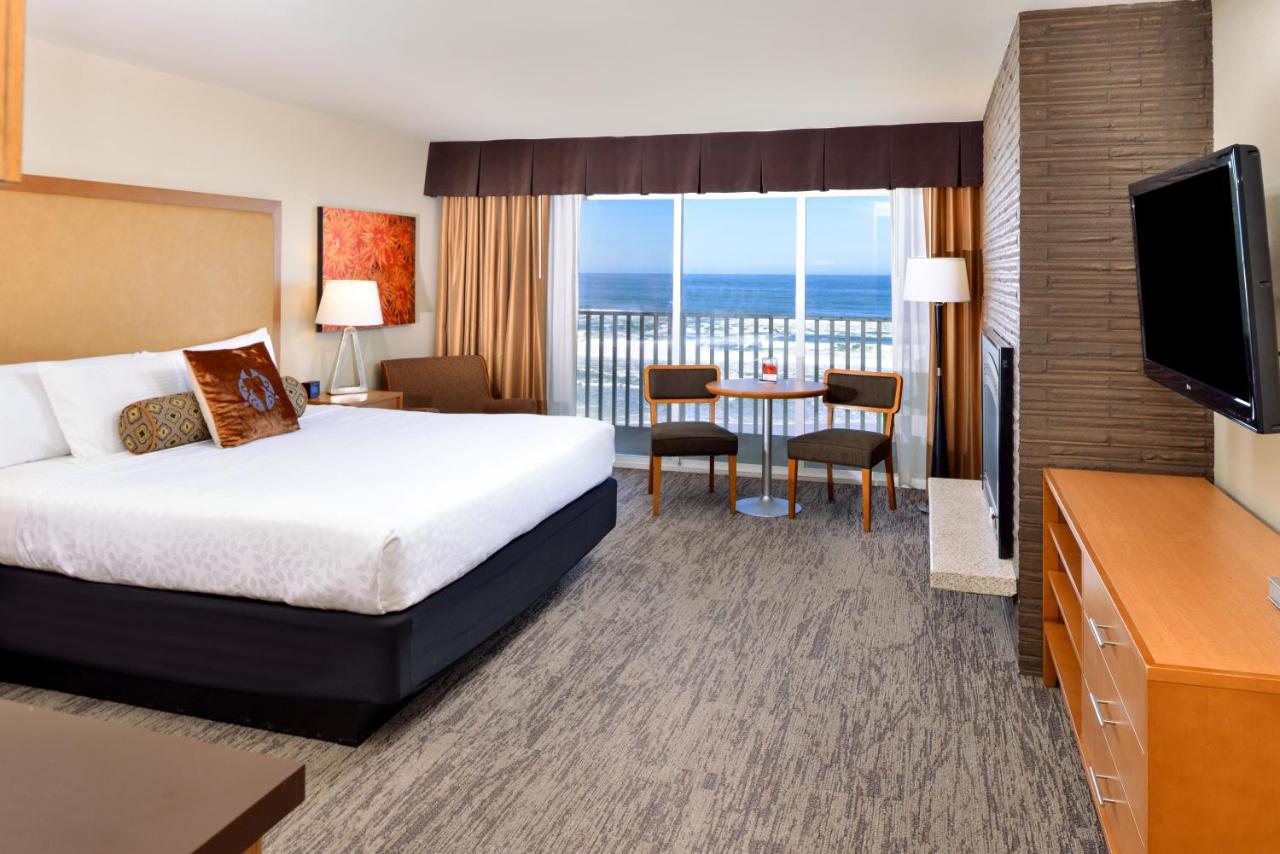 The Coho Oceanfront Lodge