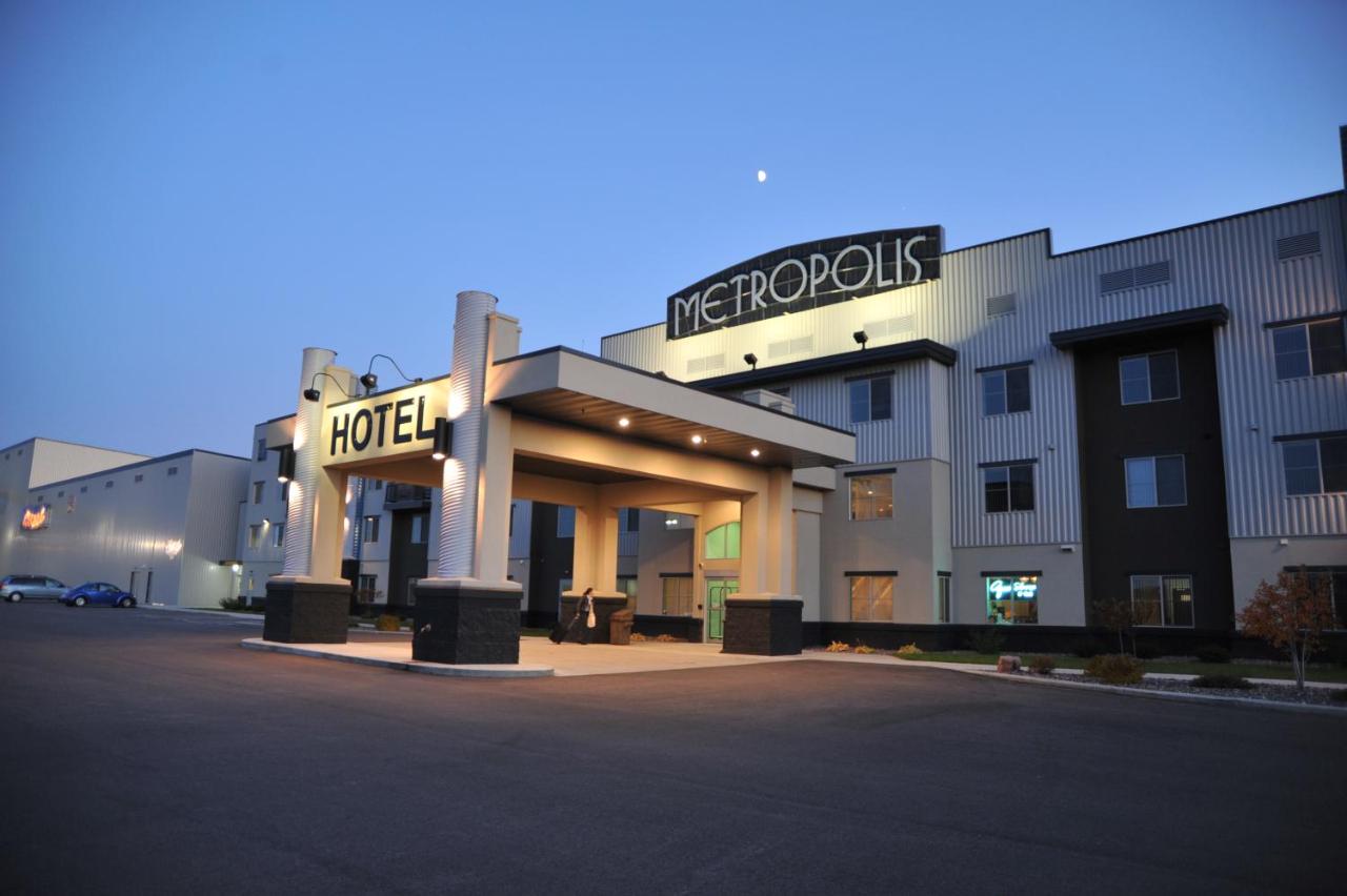  | Metropolis Resort