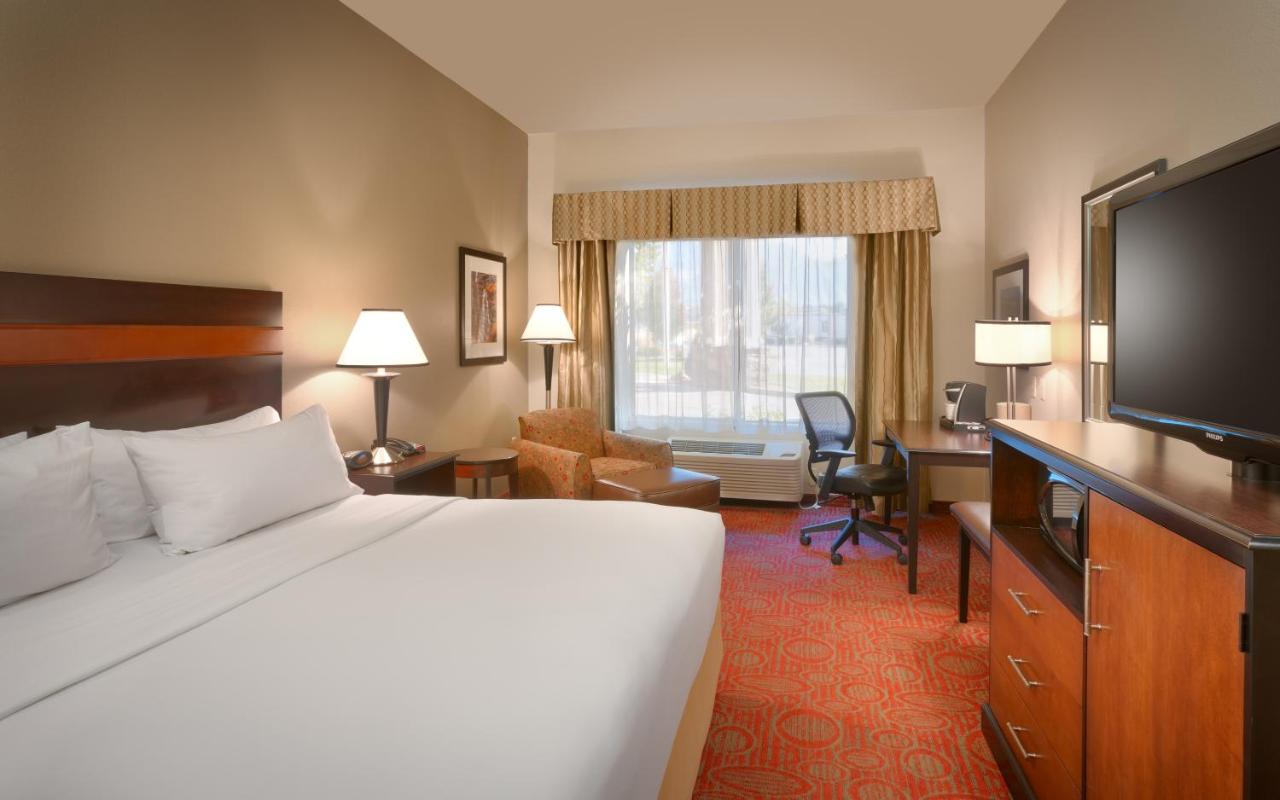 Executive King Room - Non-Smoking at Holiday Inn Express & Suites Orem-North Provo by IHG