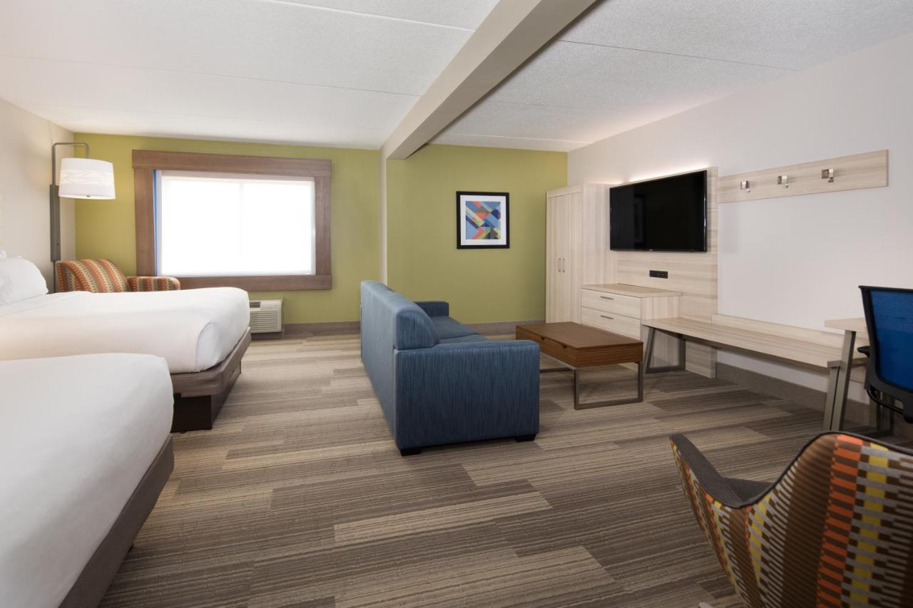 Queen Suite with Two Queen Beds - Non-Smoking at Holiday Inn Express Louisville Northeast by IHG