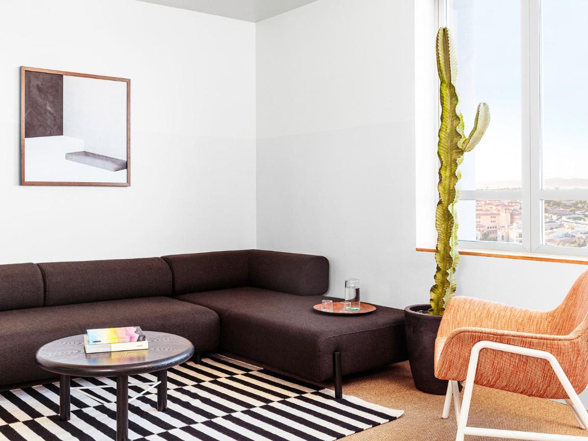 June Suite at Hotel June West L.A., a Member of Design Hotels