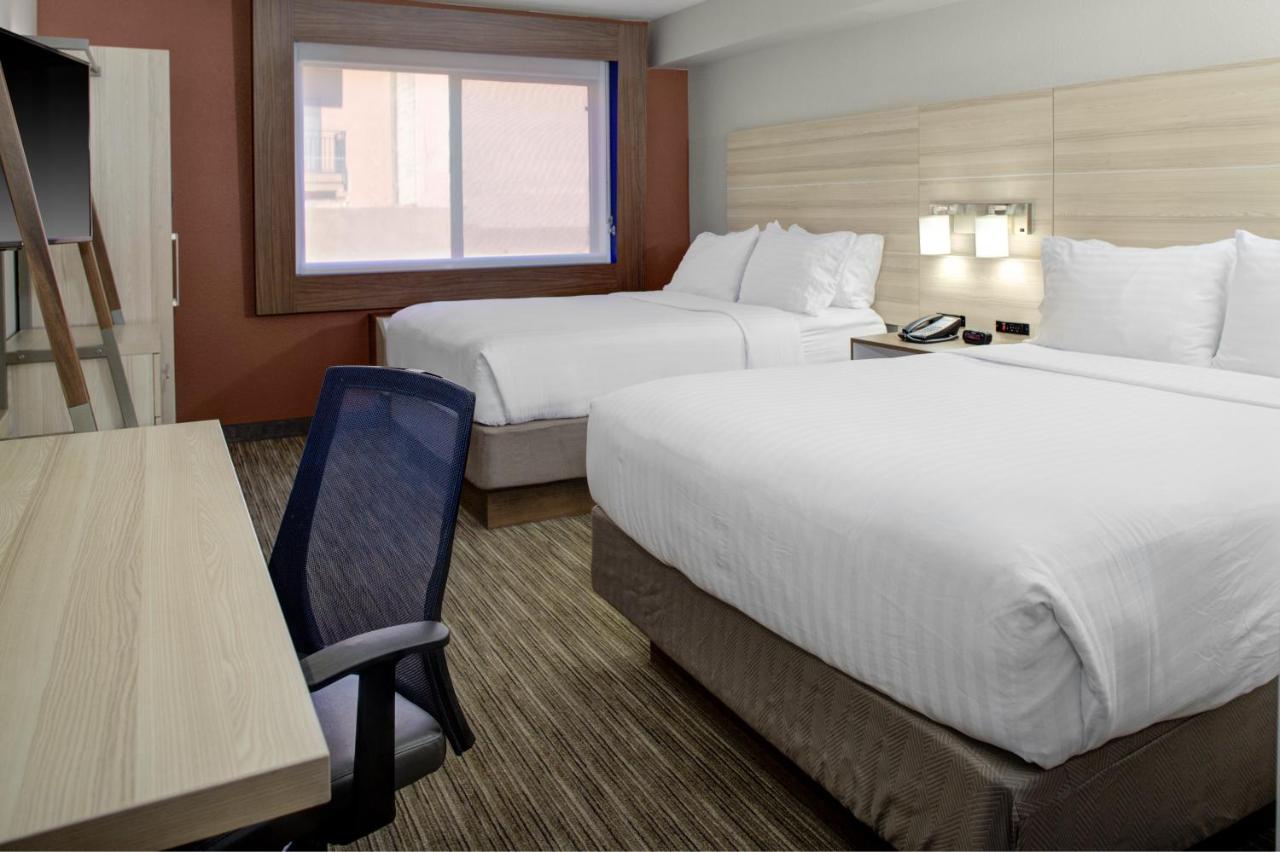 Queen Room with Two Queen Beds at Holiday Inn Express Sedona by IHG
