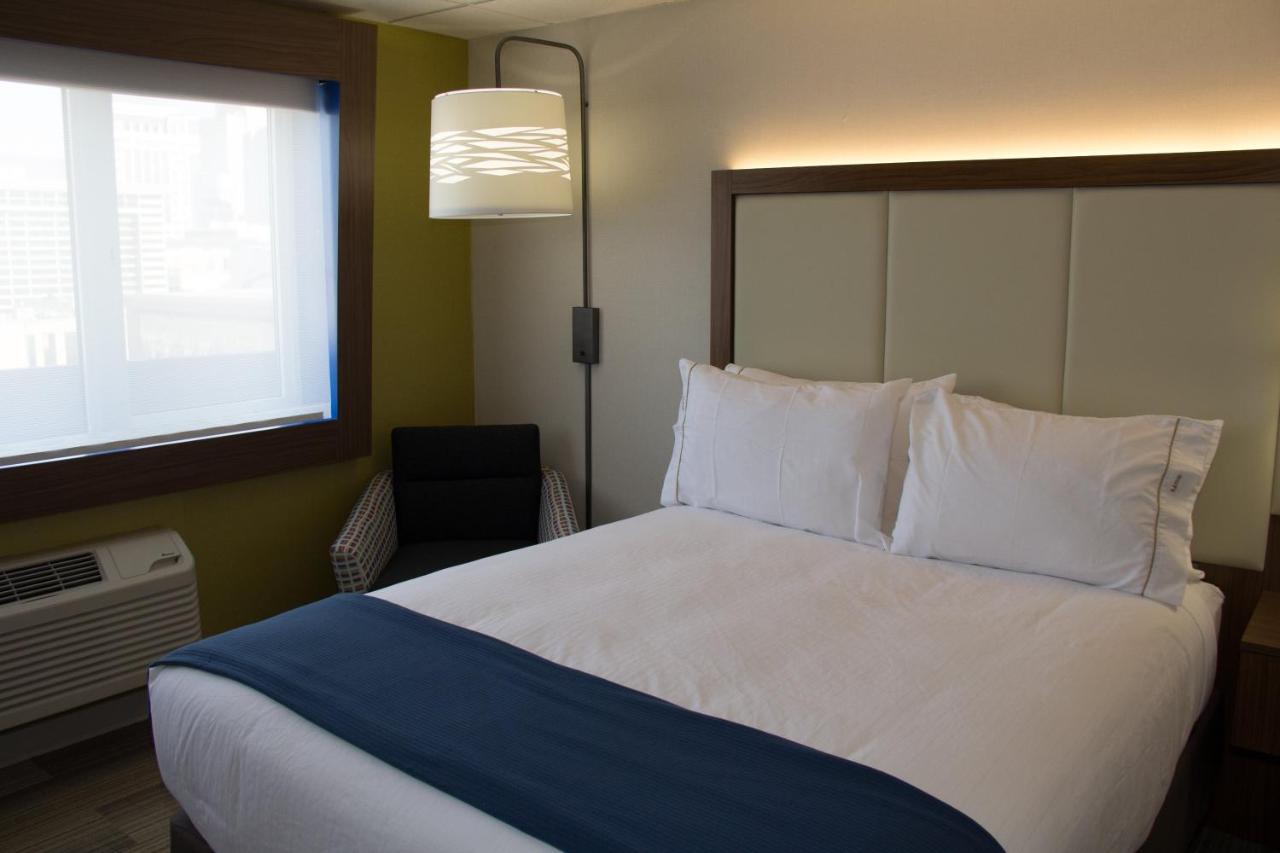 King Room - Disability Access Roll in Shower - Non-Smoking at Holiday Inn Express Salt Lake City Downtown by IHG