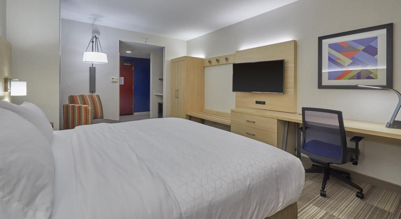 King Room at Holiday Inn Express Eugene - Springfield, an IHG Hotel