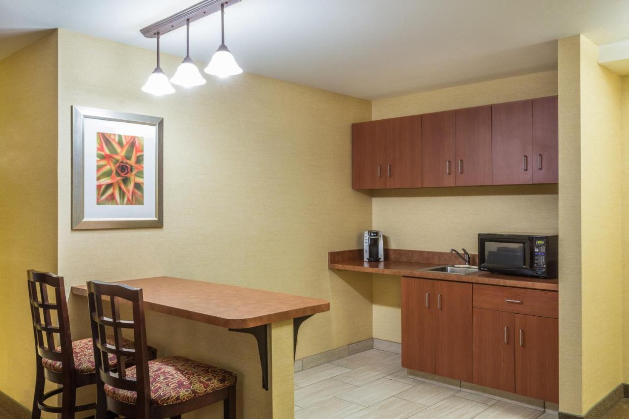 King Room at Holiday Inn Express & Suites Nogales by IHG