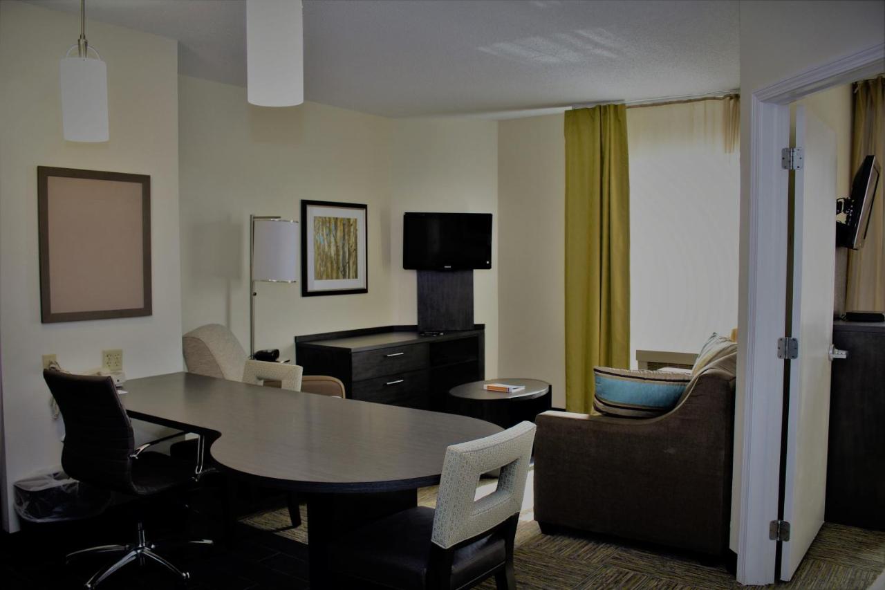 King Suite at Candlewood Suites East Syracuse - Carrier Circle, an IHG Hotel