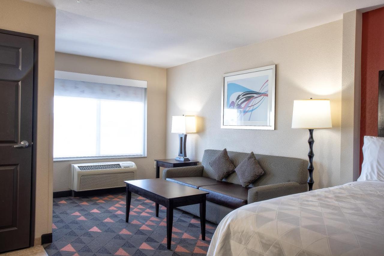 Queen Junior Suite - Non-Smoking at Holiday Inn Oceanside Camp Pendleton Area, an IHG Hotel
