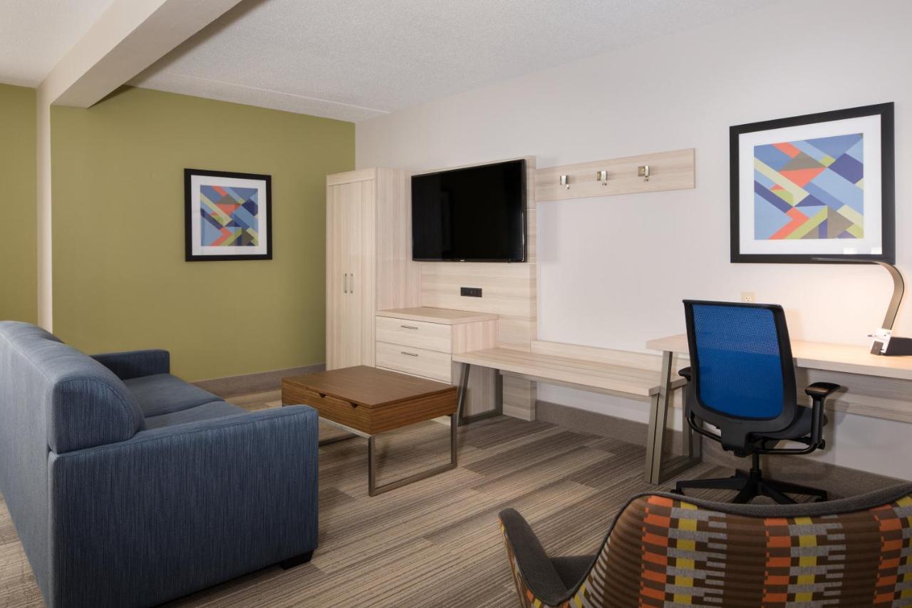 Queen Suite with Two Queen Beds - Non-Smoking at Holiday Inn Express Louisville Northeast by IHG
