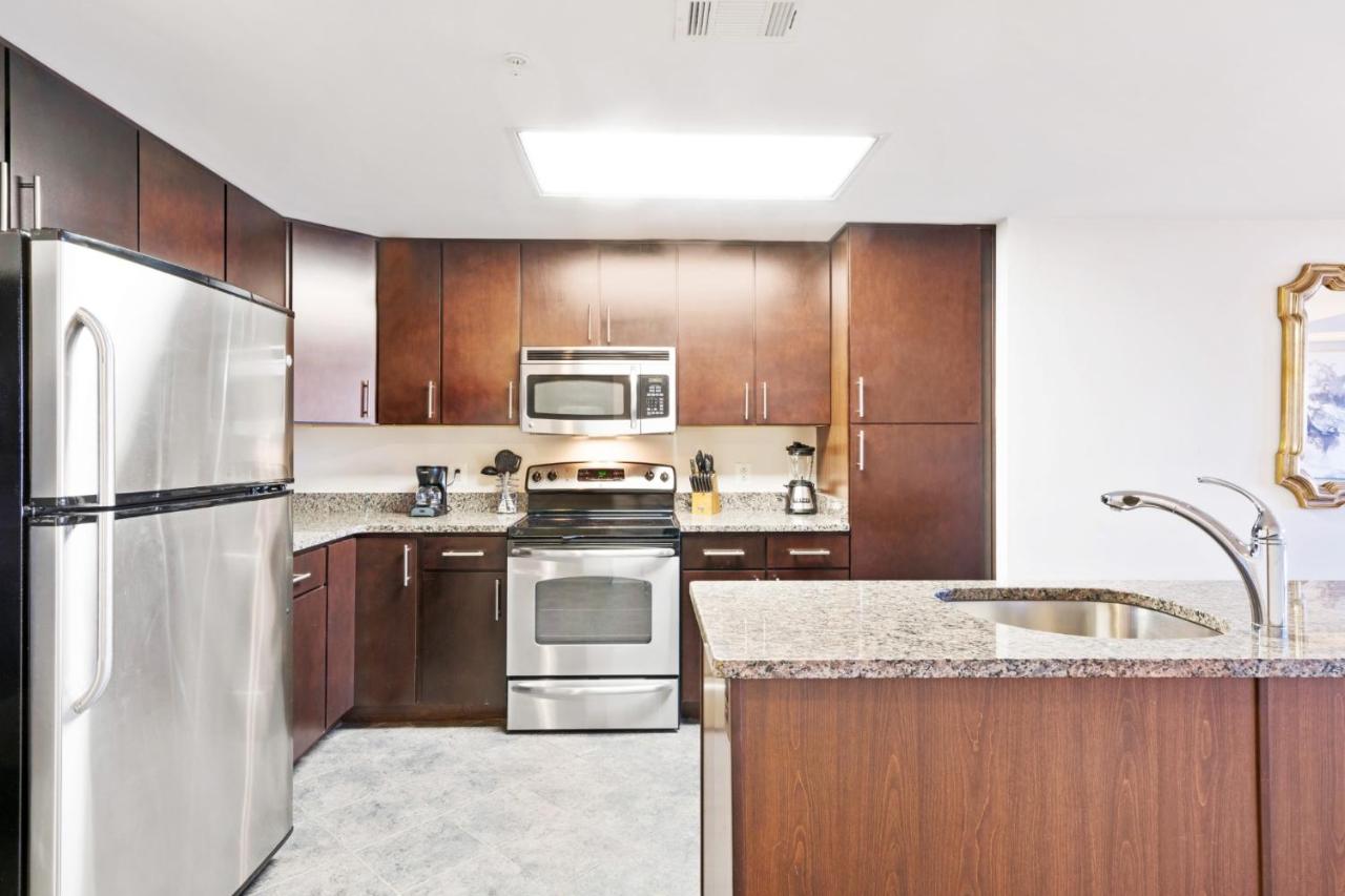 Two-Bedroom Apartment at Global Luxury Suites at The Convention Center