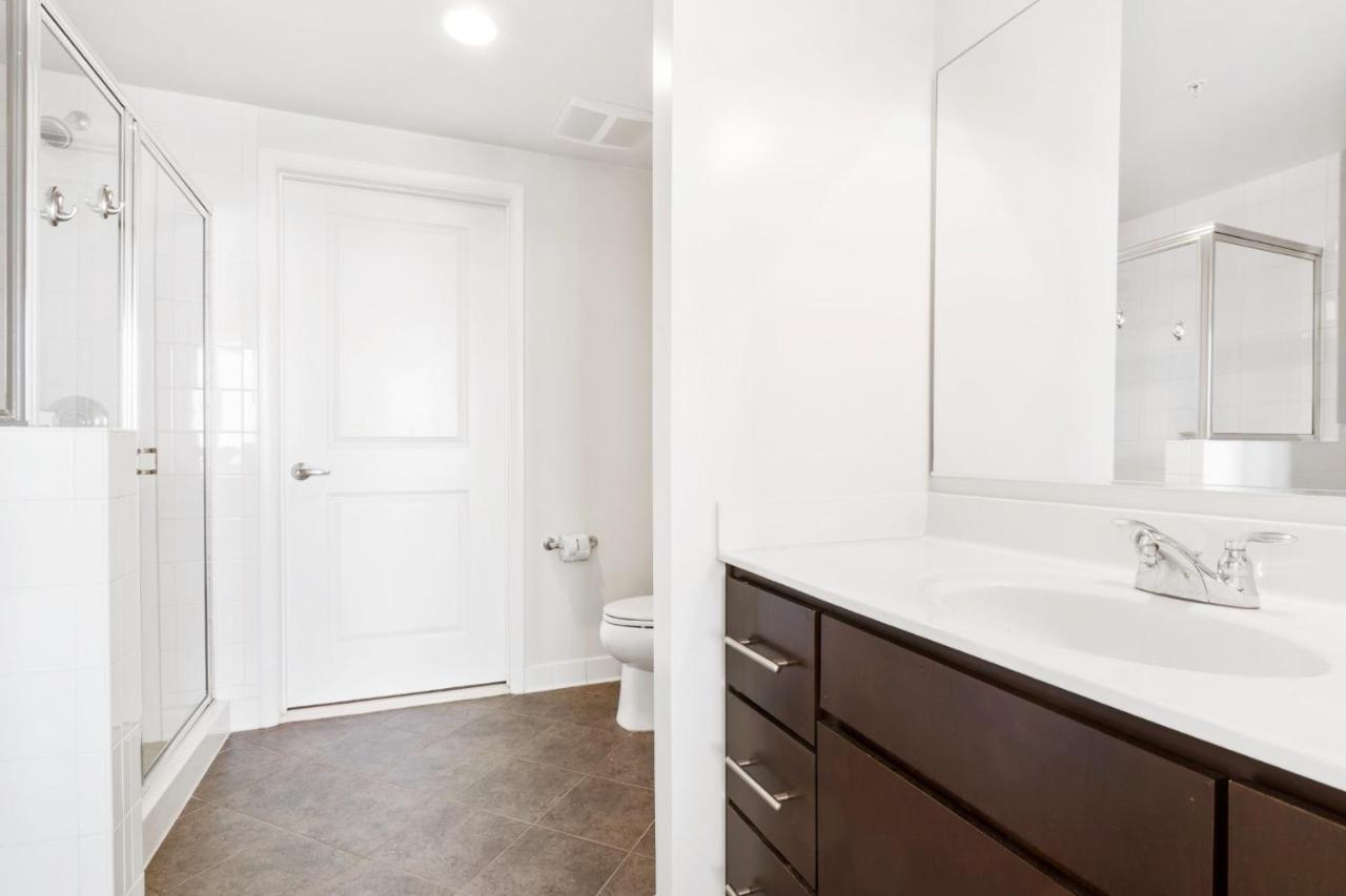 | Global Luxury Suites at The Convention Center