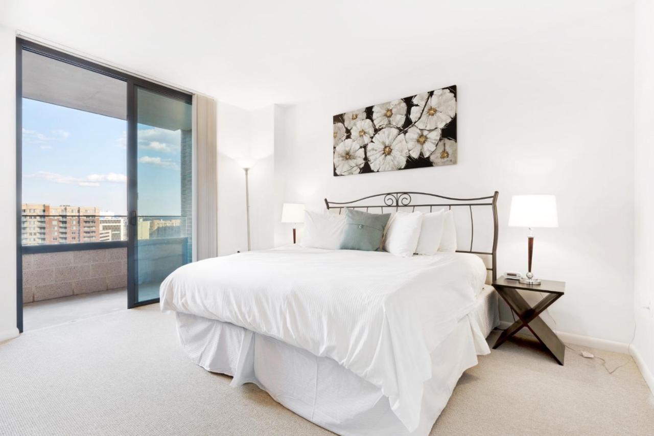 | Global Luxury Suites at The Convention Center