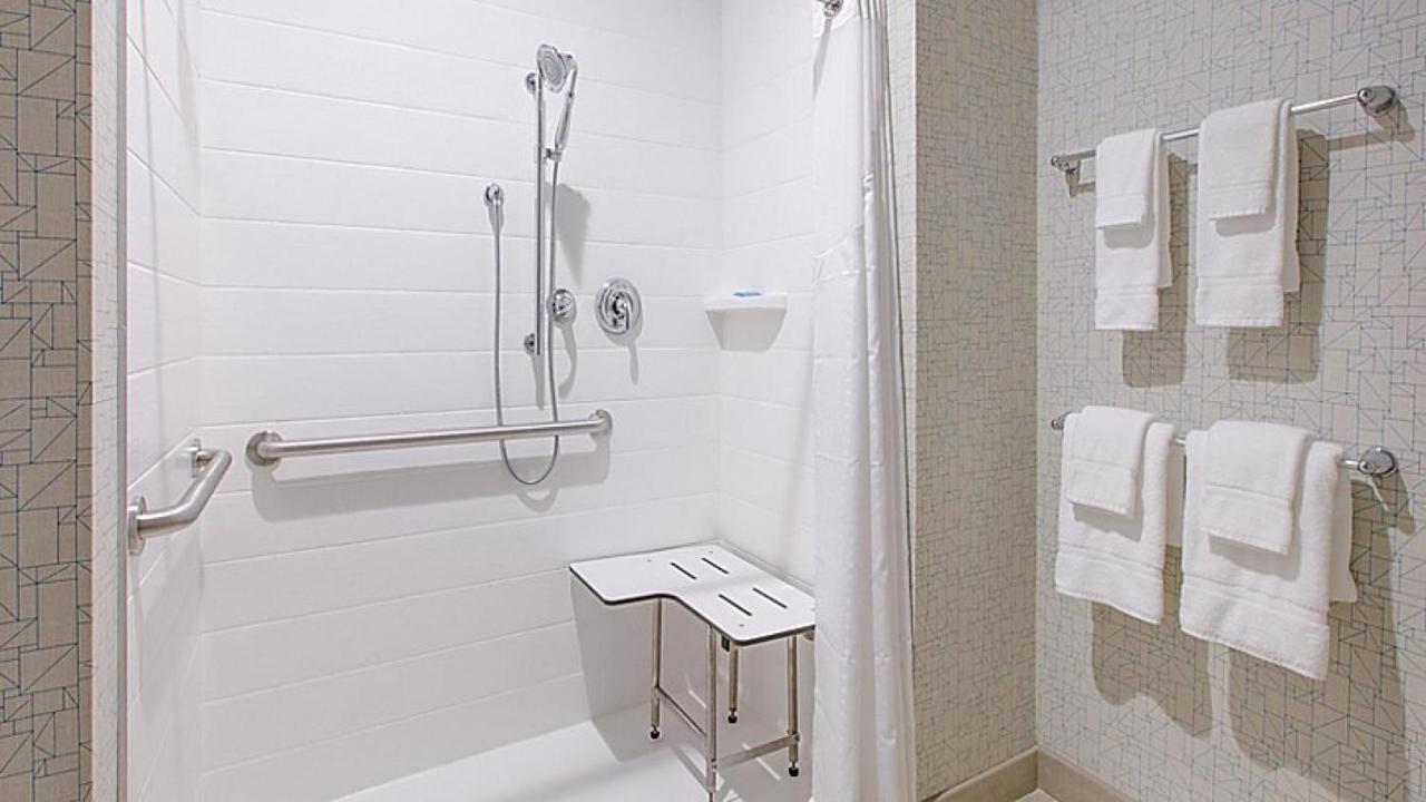 King Room - Mobility Access/Hearing Accessible at Holiday Inn Express Hotel & Suites Mount Pleasant, an IHG Hotel