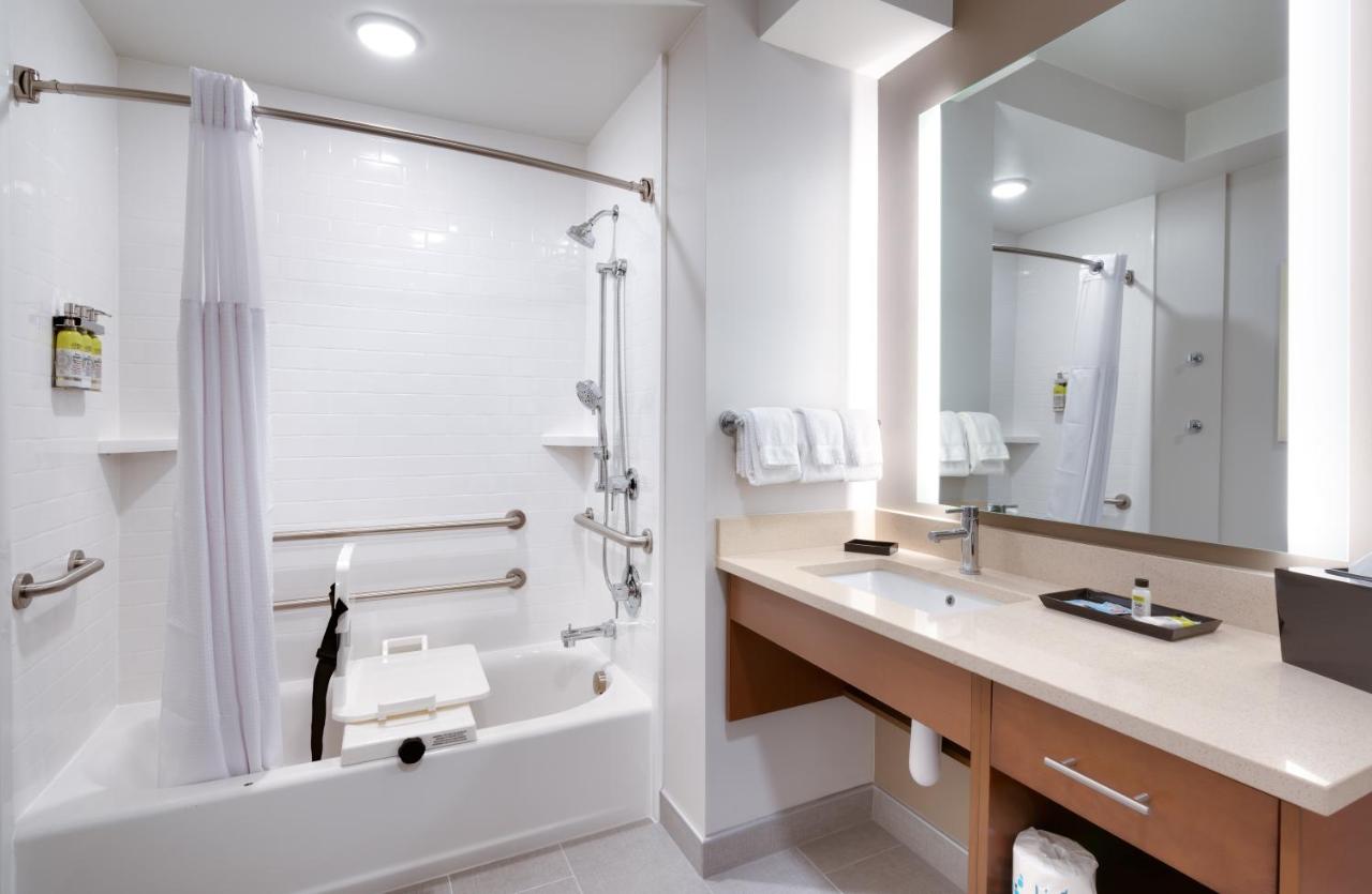 Queen Studio Suite - Mobility Acces Tub/Non-Smoking at Staybridge Suites Lehi - Traverse Ridge Center by IHG