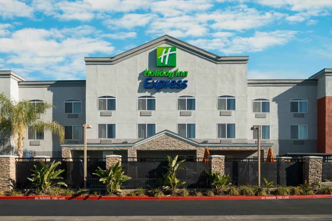  | Holiday Inn Express Rocklin - Galleria Area