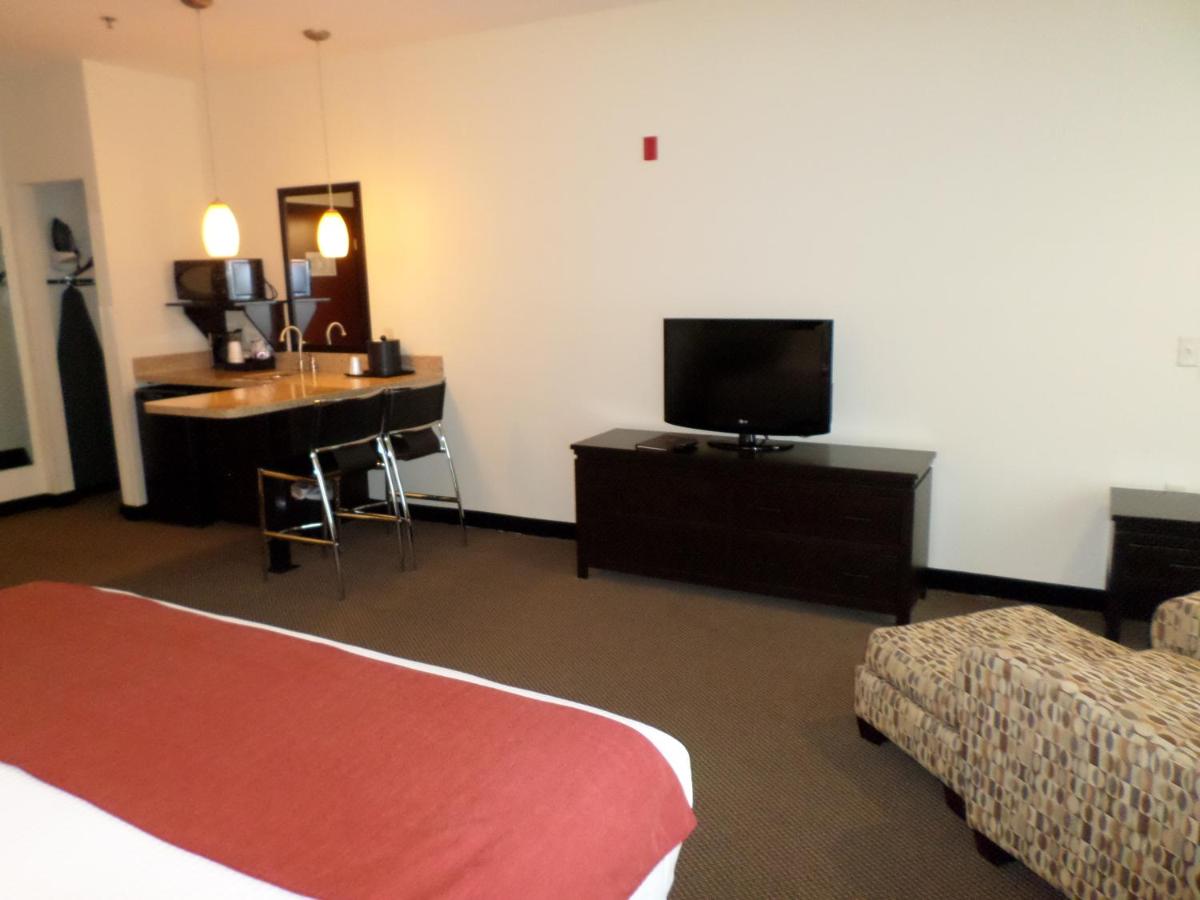 King Room at Berlin Grande Hotel