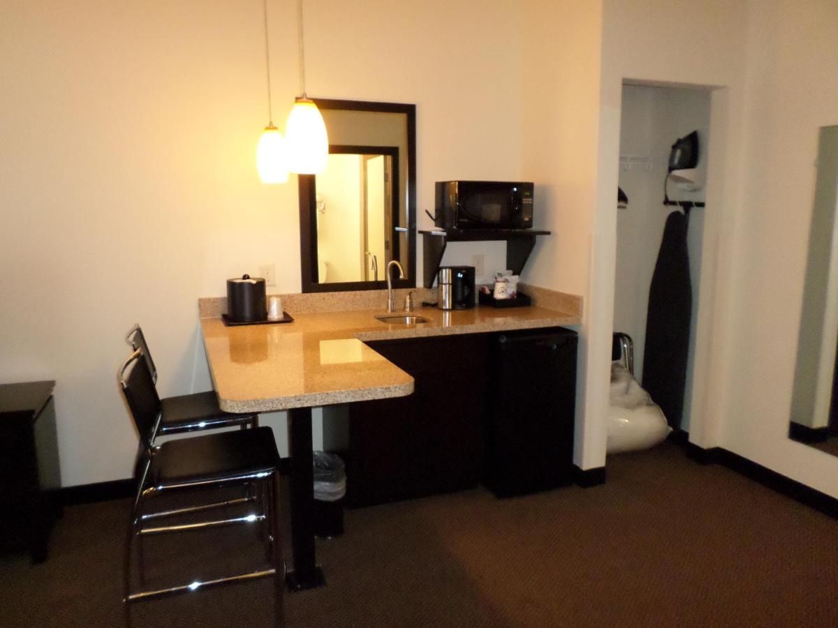 King Room at Berlin Grande Hotel