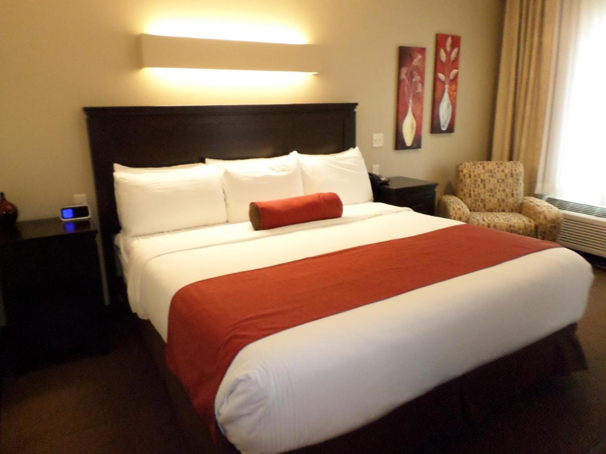 King Room - Disability Access at Berlin Grande Hotel