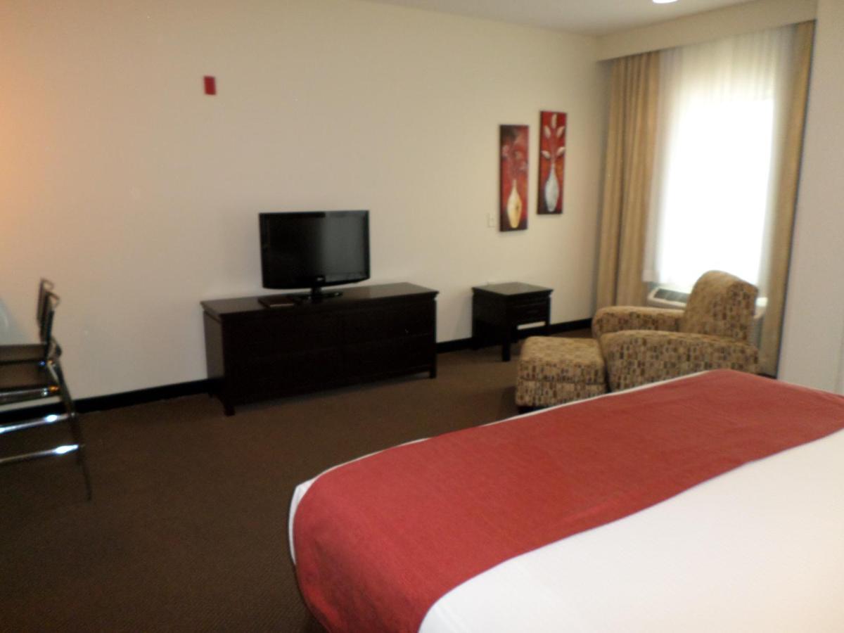 King Room - Disability Access at Berlin Grande Hotel