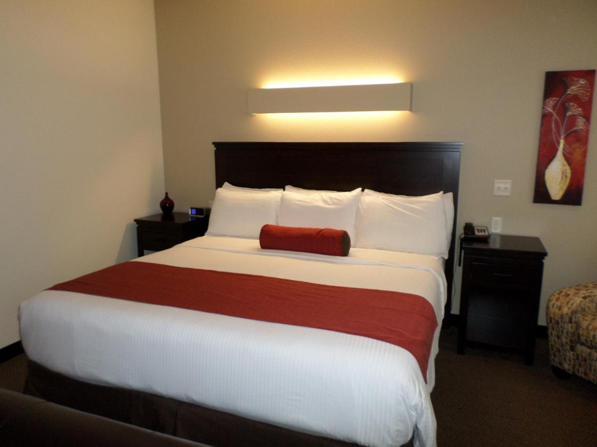 King Room - Disability Access at Berlin Grande Hotel