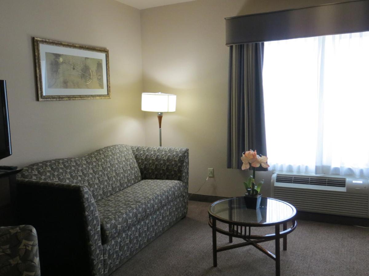 Queen Suite with Two Queen Beds - Non-Smoking at Comfort Suites Georgetown
