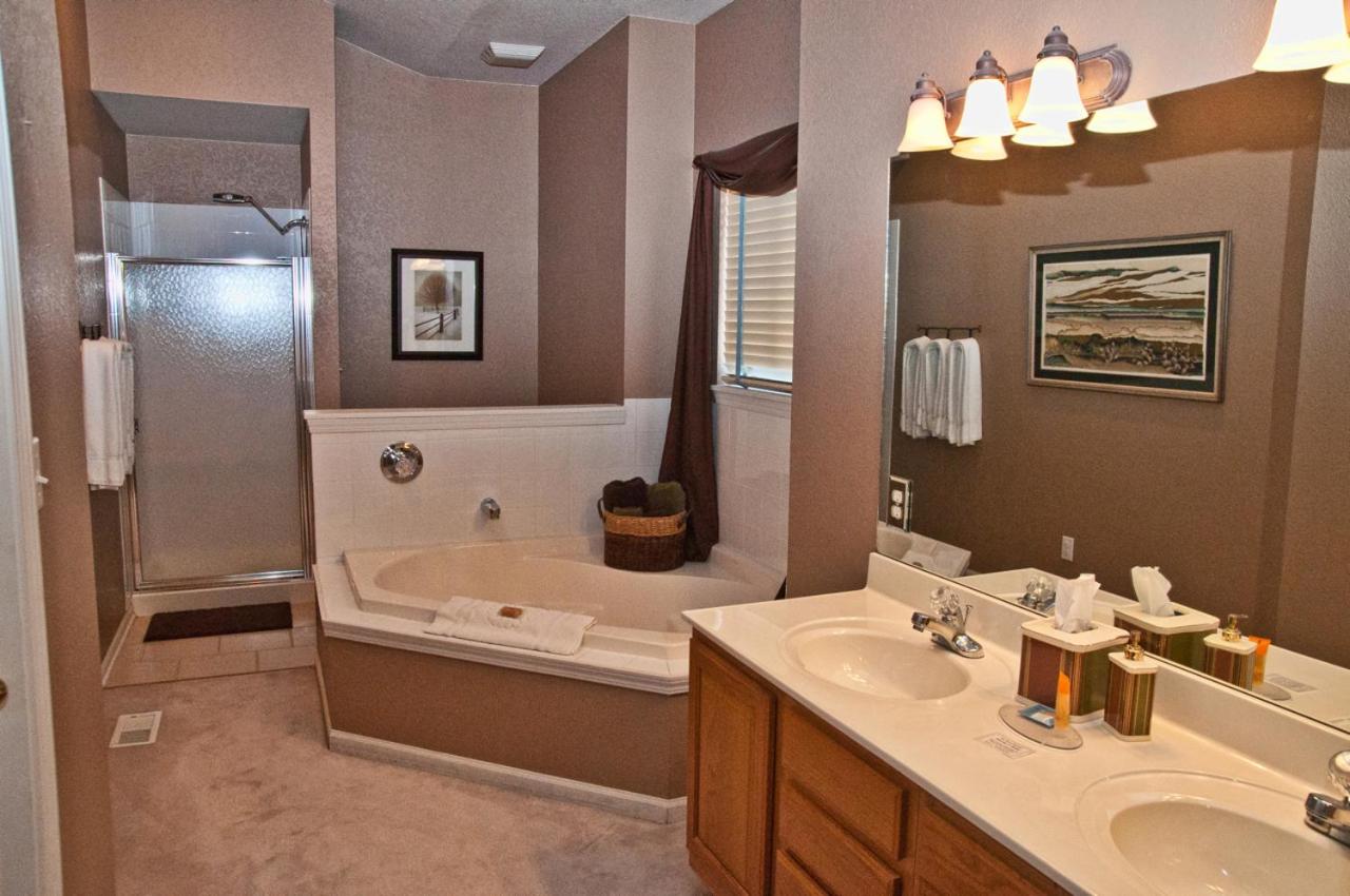 Four-Bedroom House at The Lodge at Old Kinderhook Golf Resort
