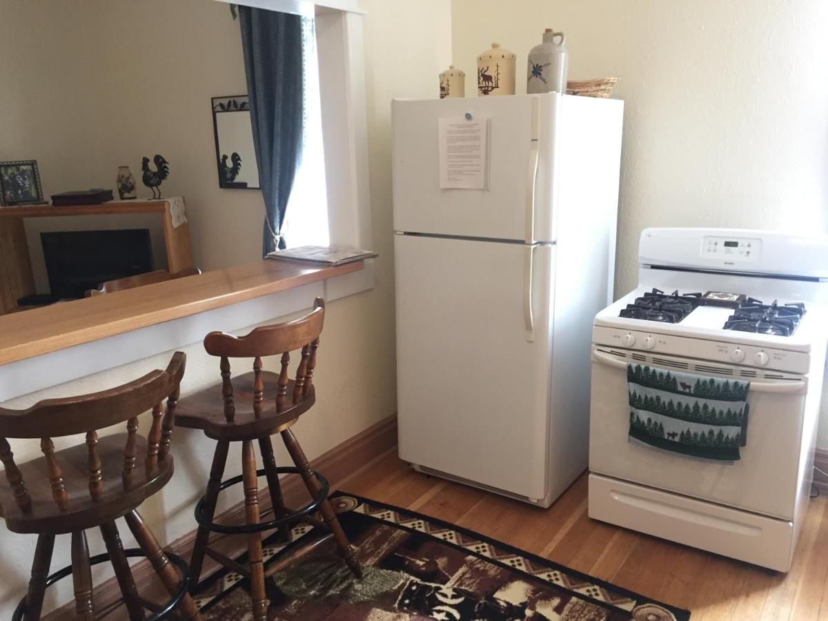 One-Bedroom Suite at Historic Downtown Capitol Hotel Vacation Suites