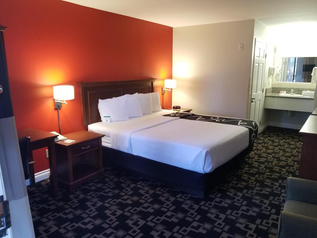 King Room - Non-Smoking at Ramada by Wyndham Oceanside