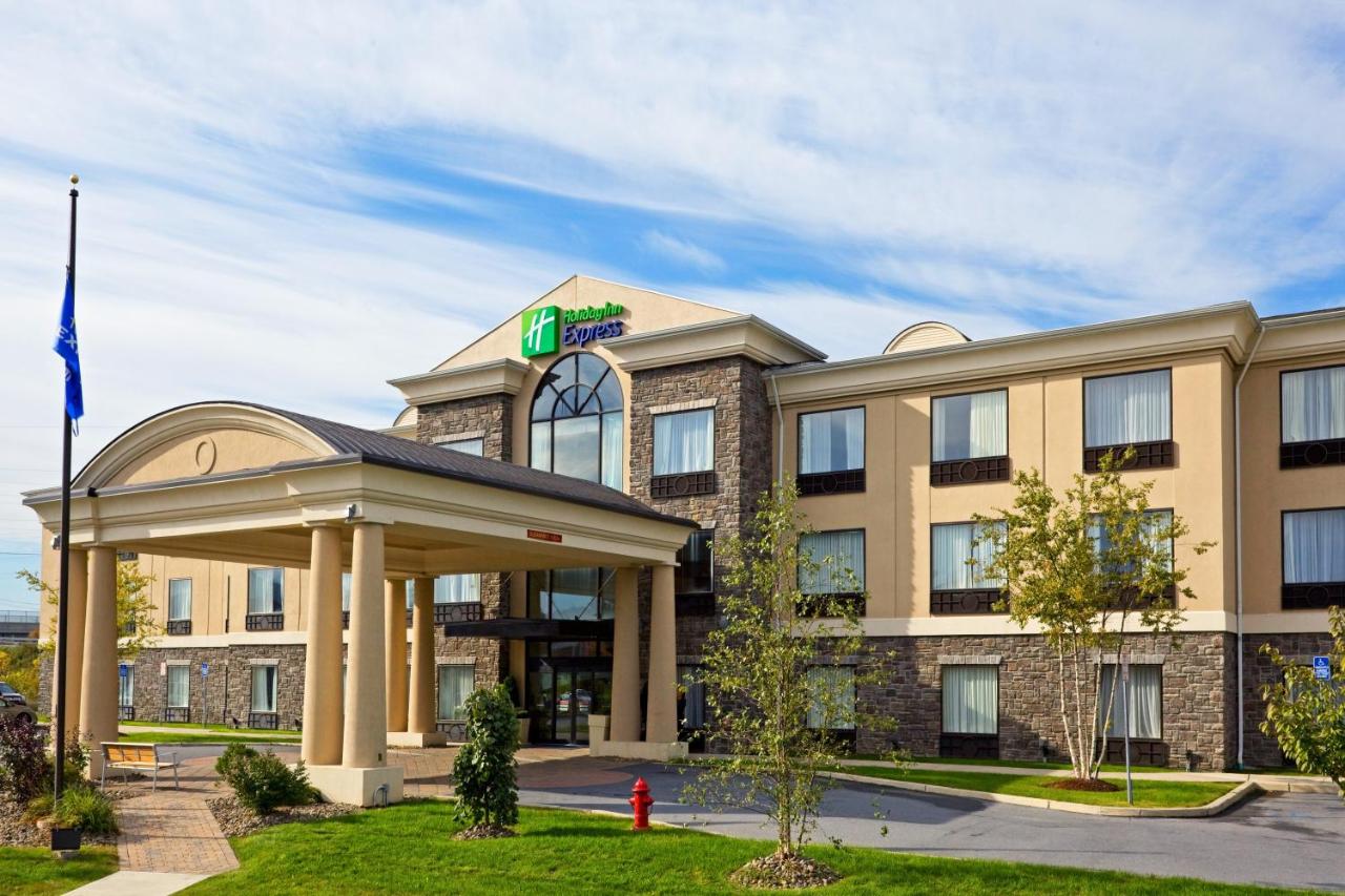  | Holiday Inn Express Hotel & Suites Chester