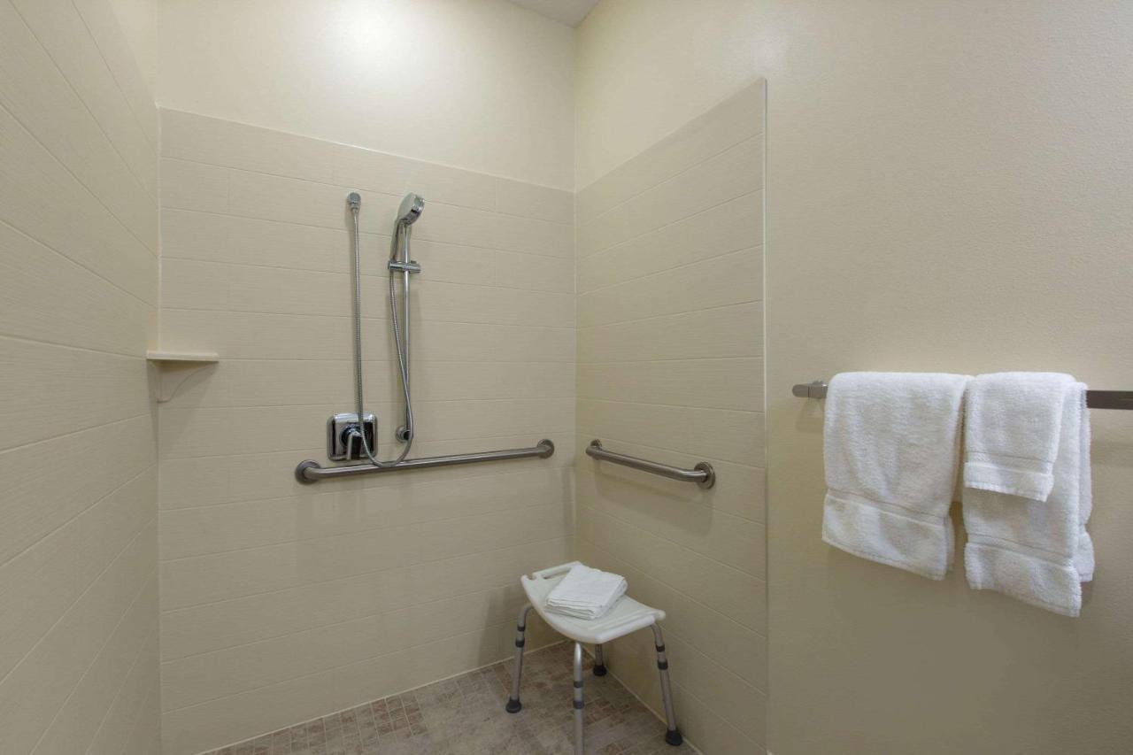 King Room - Mobility Access/Non-Smoking at AmericInn by Wyndham Sioux Falls North