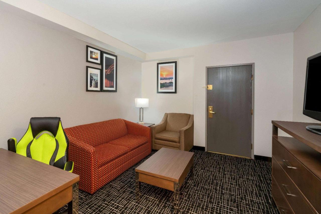 King Studio Suite - Non-Smoking at Wingate by Wyndham Memphis East