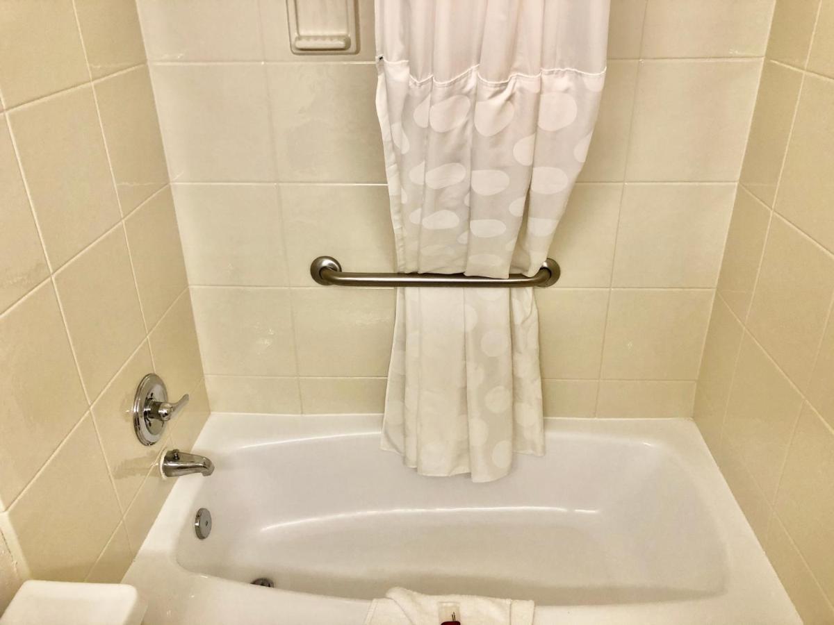 King Room - Non-Smoking at Ramada by Wyndham Birmingham Airport