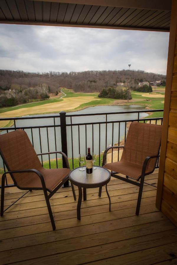 Queen Room with Pool View at The Lodge at Old Kinderhook Golf Resort