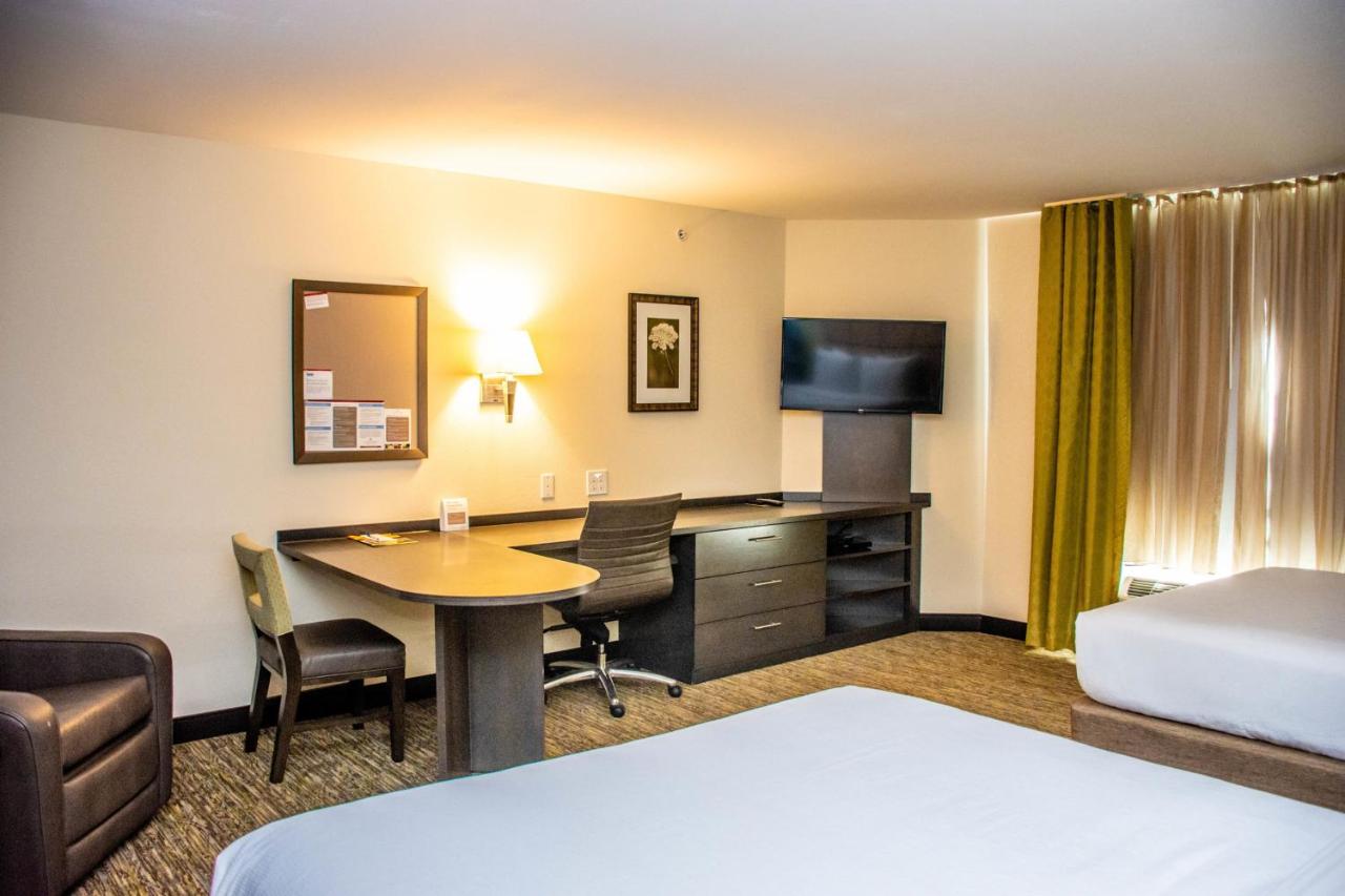 Queen Studio Suite with Two Queen Beds at Candlewood Suites : Overland Park - W 135th St by IHG