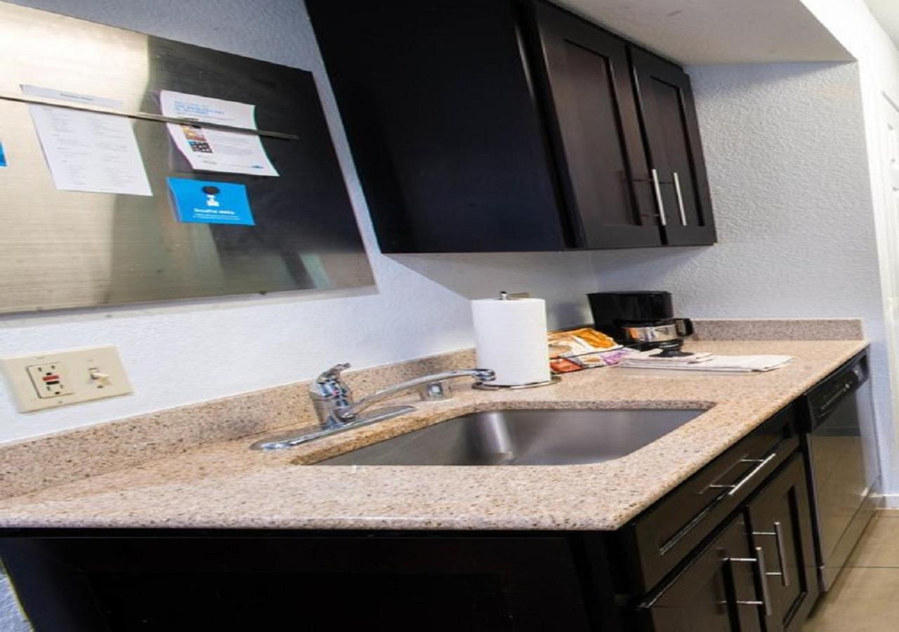 One Bedroom King Suite at Hyatt House LAX/ Manhattan Beach