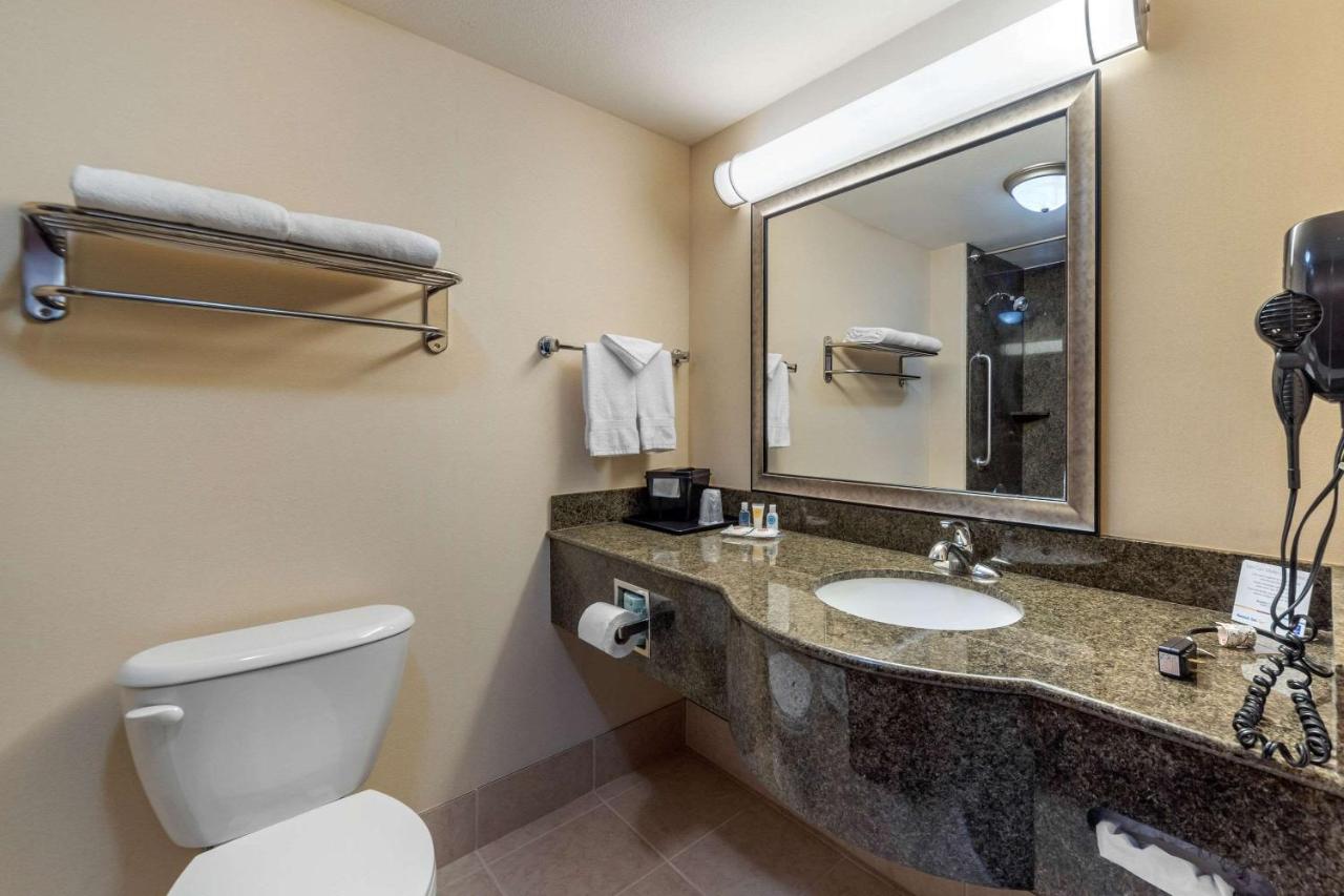 King Suite - Non-Smoking at Comfort Inn & Suites Perry I-35
