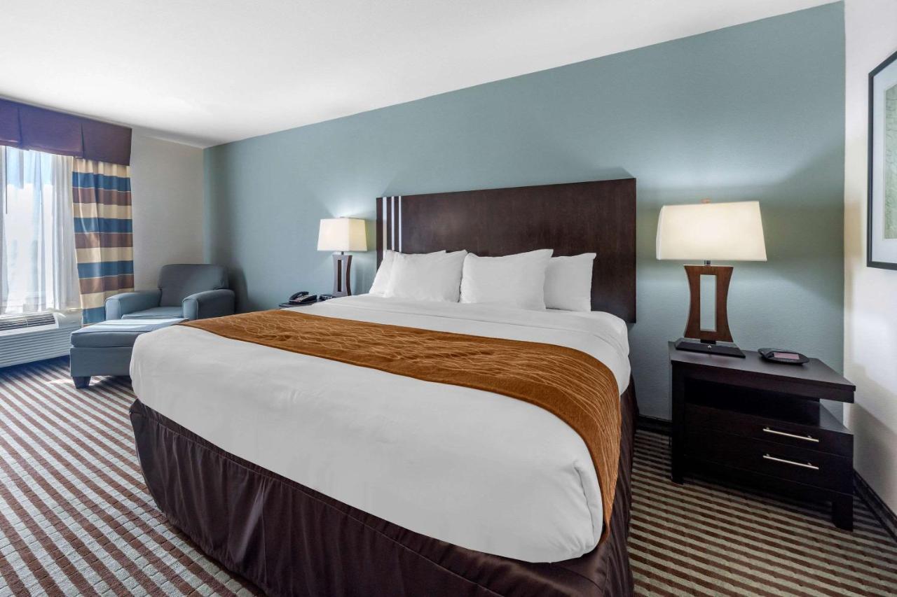 King Room - Non-Smoking at Comfort Inn & Suites Perry I-35