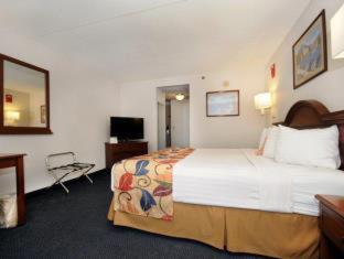 Room #32821112 at Best Western Executive Hotel Of New Haven - West Haven