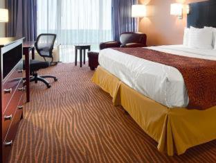 Room #32821113 at Best Western Executive Hotel Of New Haven - West Haven