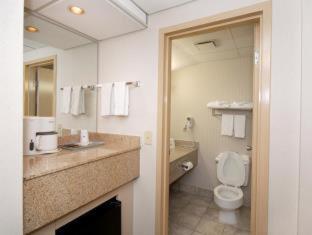 Room #32821115 at Best Western Executive Hotel Of New Haven - West Haven