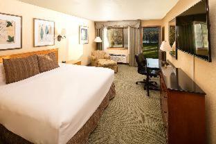 Room #39223019 at Red Lion Hotel Templin's on the River